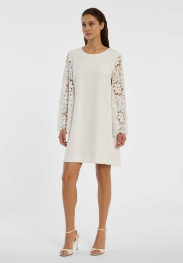 Короткое платье