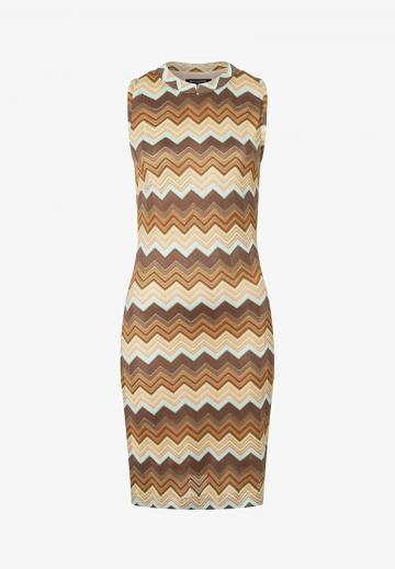 Платье футляр