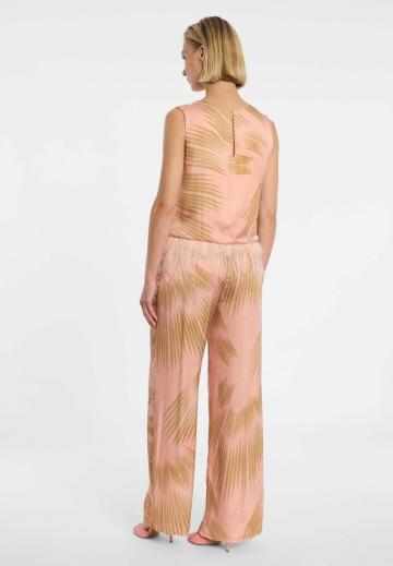 Блузка без рукавов