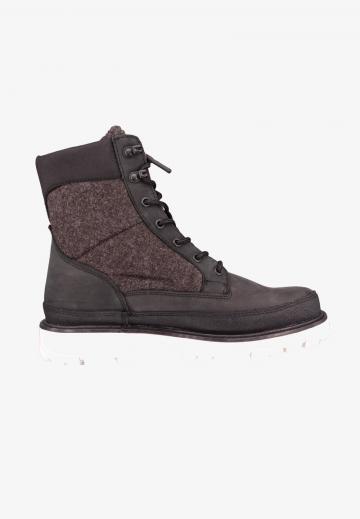 Ботинки на шнуровке