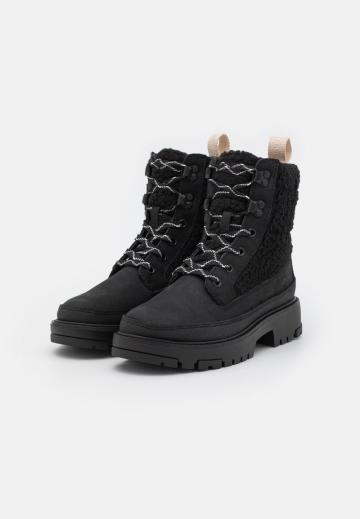 Полусапожки на платформе