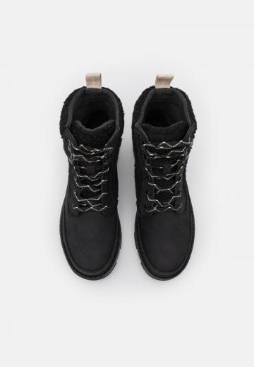 Полусапожки на платформе