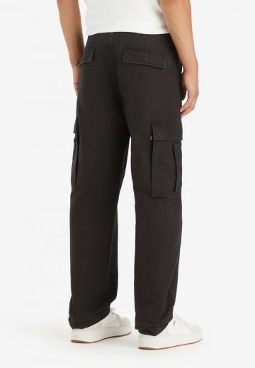 Брюки с накладными карманами