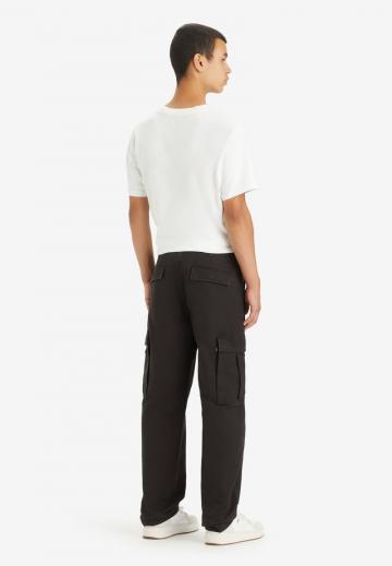 Брюки с накладными карманами