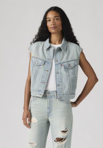 Джинсовый комбинезон