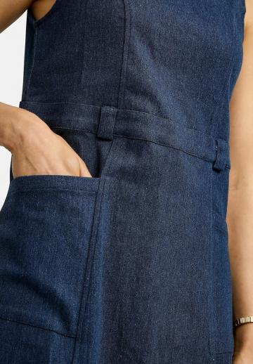 Джинсовый комбинезон