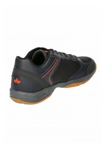 Теннисные кроссовки