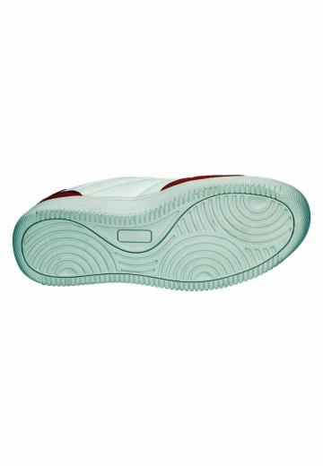 Тренировочные кроссовки