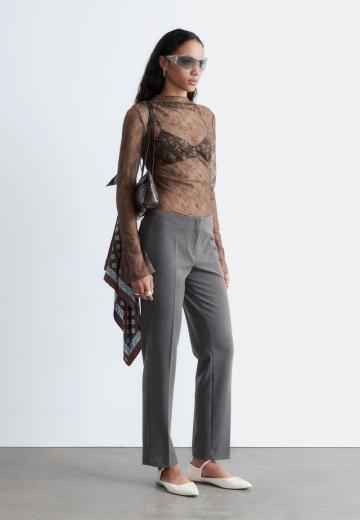 Кружевная блузка