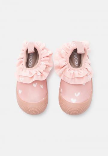 Детская обувь