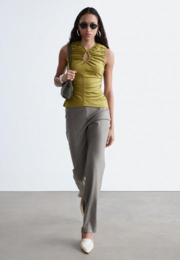 Узкие брюки