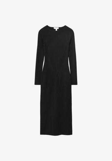 Вязаное платье