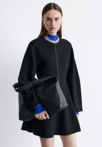 Вязаное платье