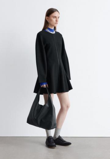 Вязаное платье