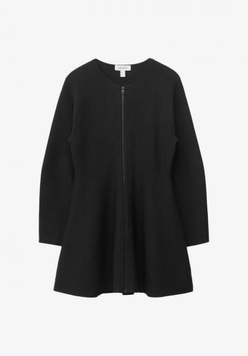 Вязаное платье