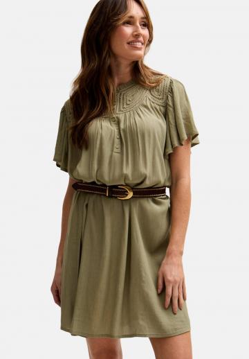 Короткое платье