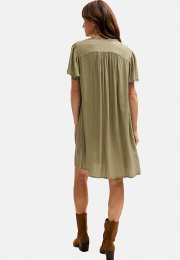 Короткое платье