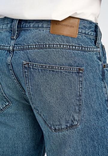 Прямые джинсы