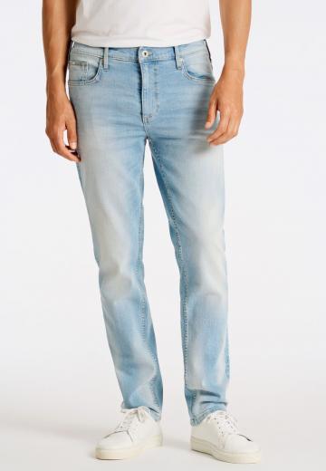 Узкие джинсы