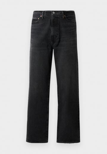 Свободные джинсы