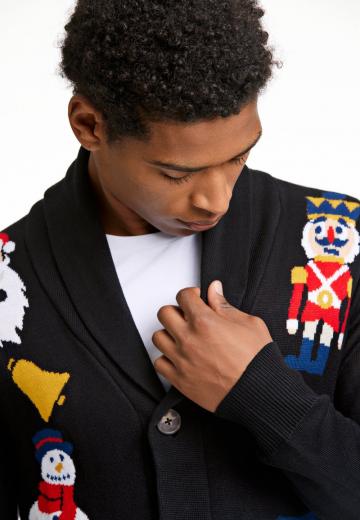 Вязаная кофта