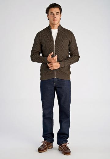 Вязаная кофта