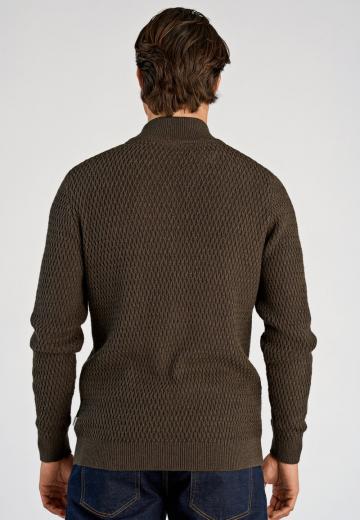 Вязаная кофта