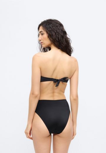 Бюстгальтер без бретелек