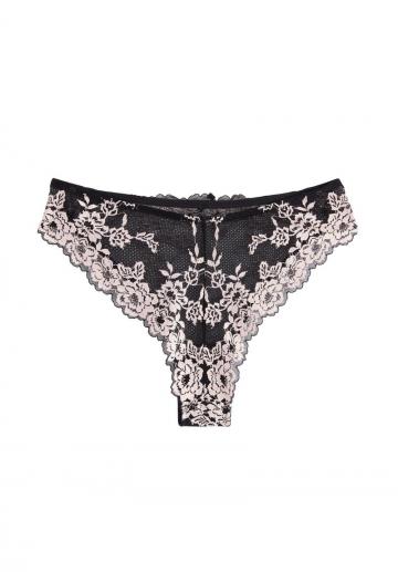 Трусы на бедрах