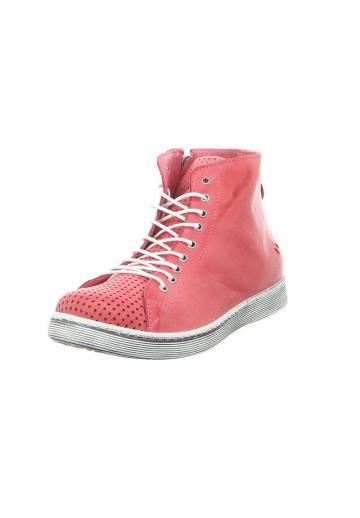 Ботинки на шнуровке