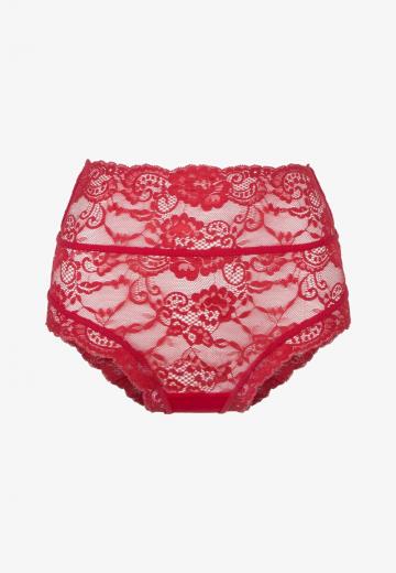 Трусы на бедрах