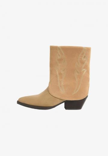 Ковбойские сапожки