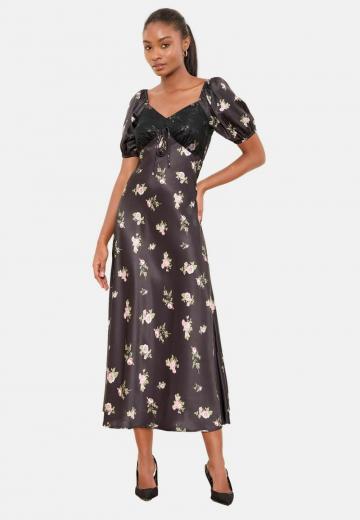 Летнее платье