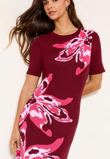 Вязаное платье