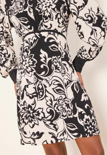 Короткое платье