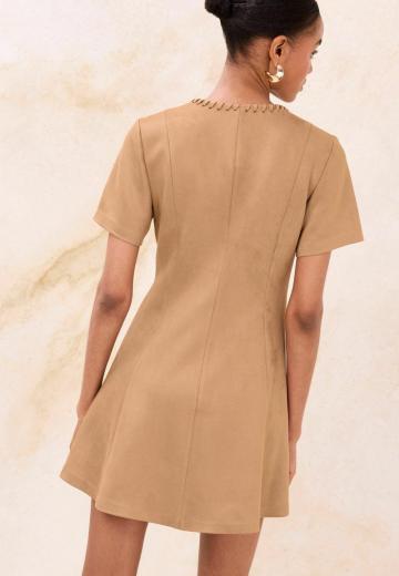 Короткое платье