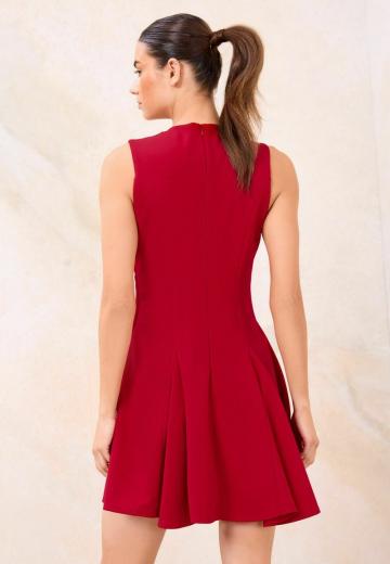 Короткое платье