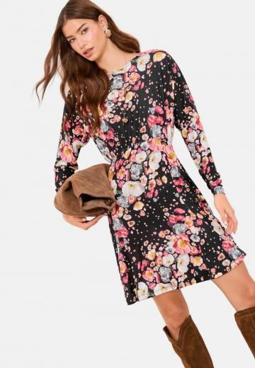 Короткое платье