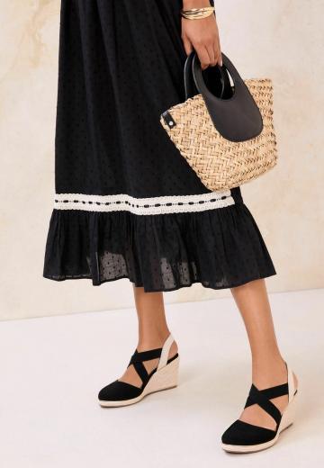 Туфли на танкетке