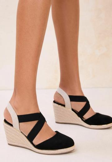 Туфли на танкетке