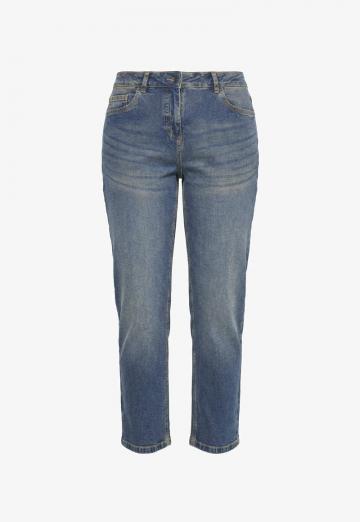 Короткие джинсы