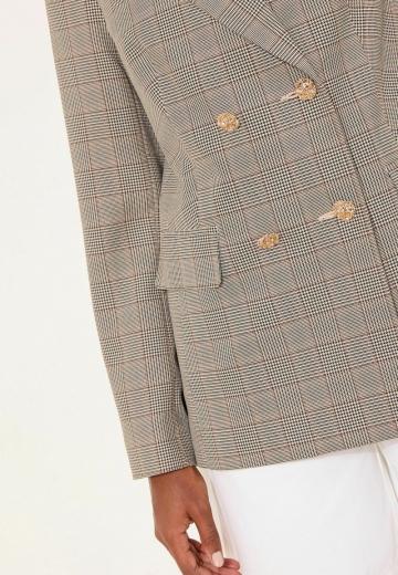 Короткое пальто