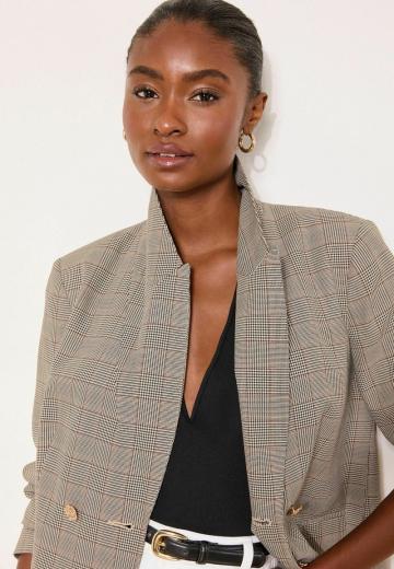 Короткое пальто