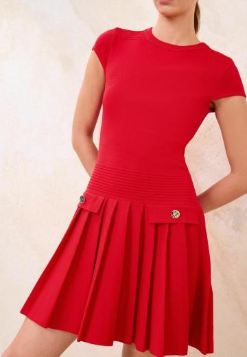 Вязаное платье