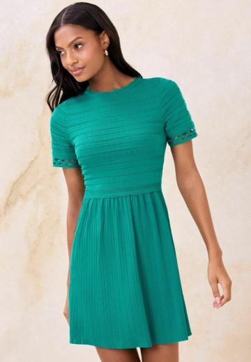 Вязаное платье