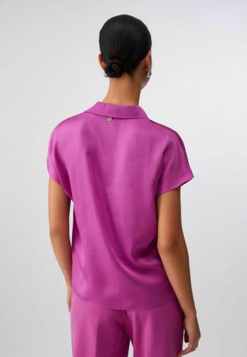 Атласная блузка