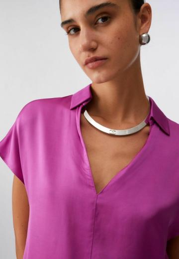 Атласная блузка