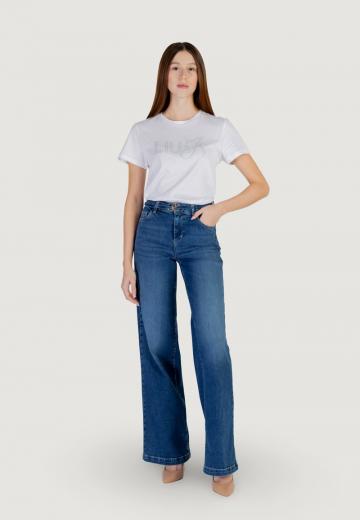 Клешеные джинсы