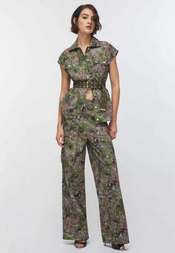 Брюки с накладными карманами