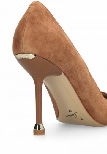 Туфли на высоком каблуке